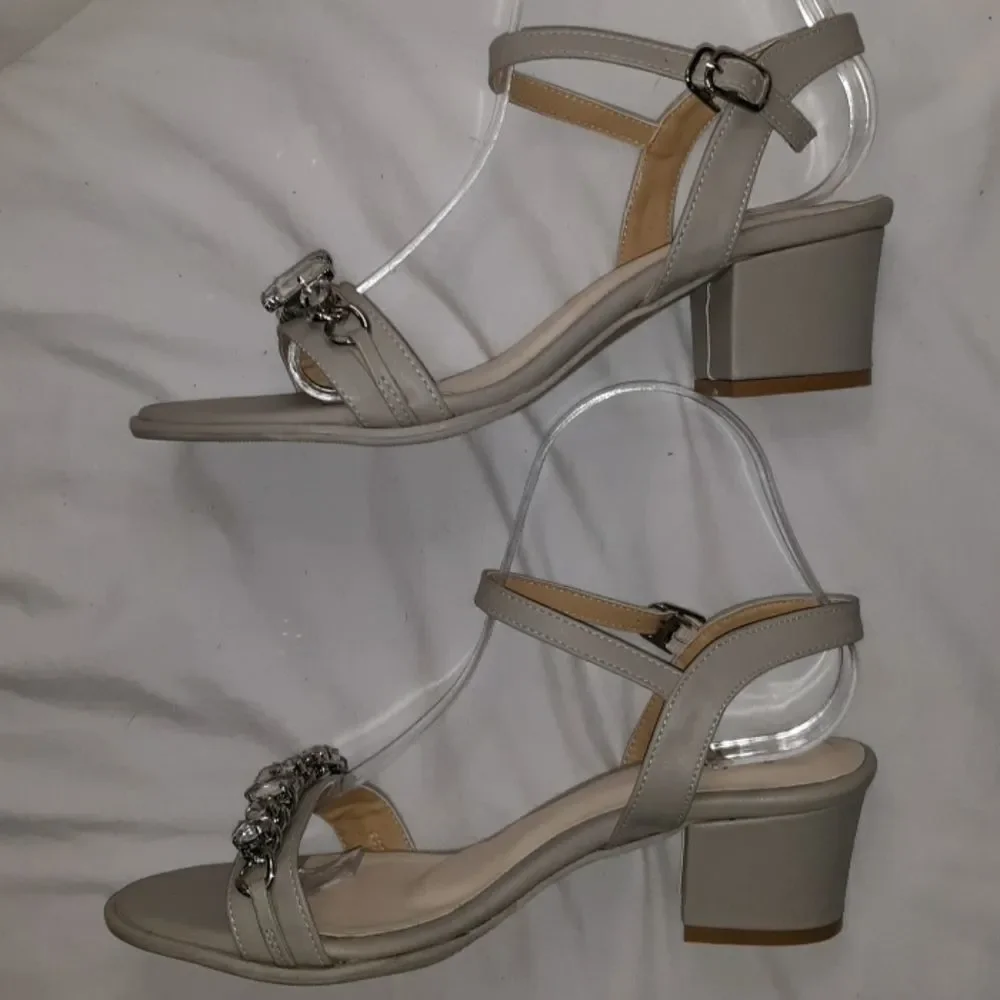 Pichy Large Diamond Kitten Heels From Thailand‎ 40